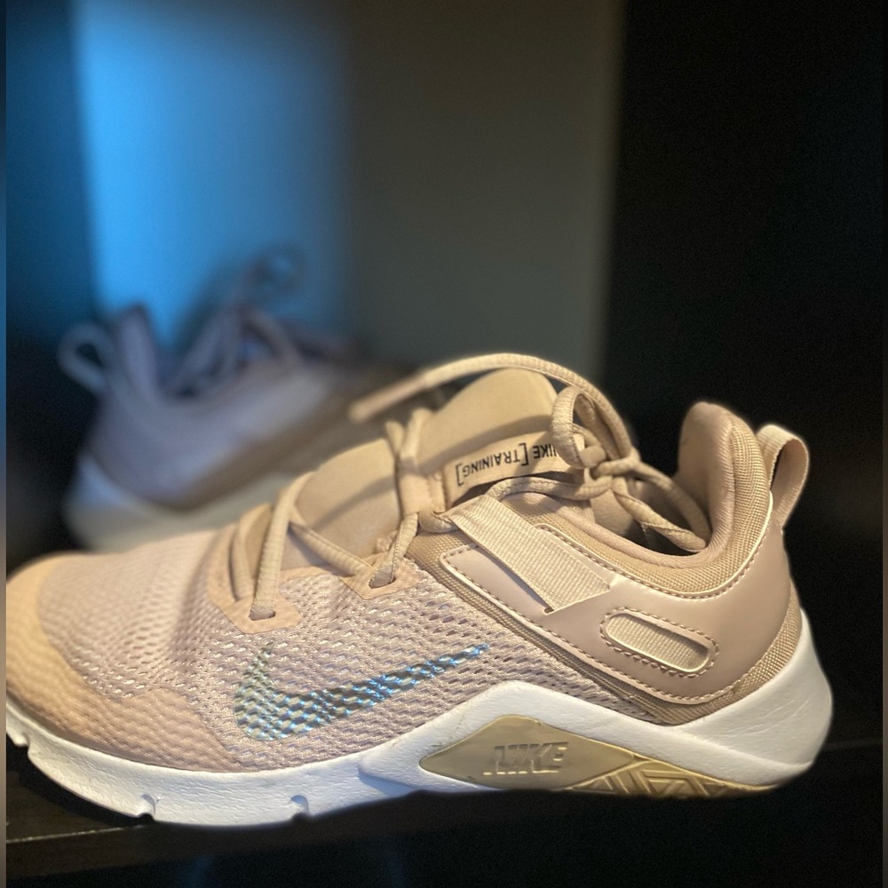 Nike trainer tennis shoes